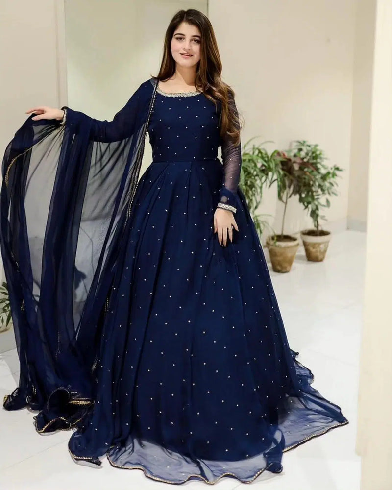 3 Pcs Women's Stitched Embroidered Maxi Suit