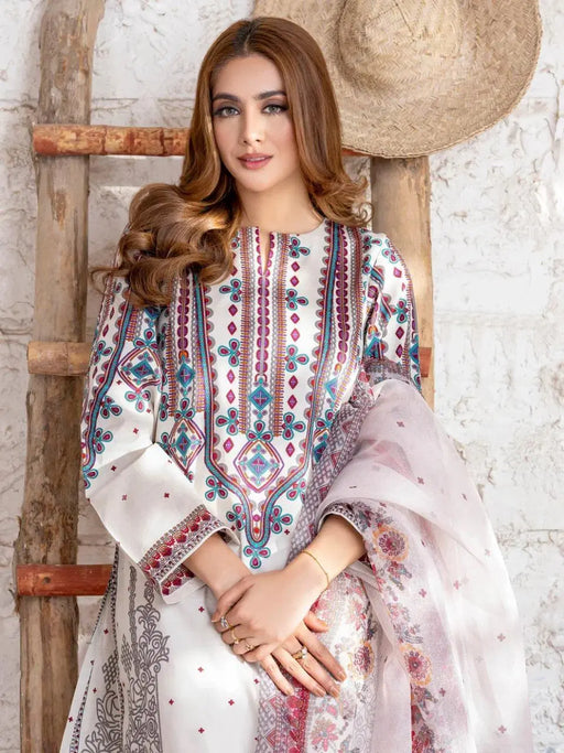3 Pcs Women's Unstitched Printed Suit